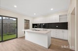 https://images.listonce.com.au/custom/160x/listings/1-228-highland-crescent-mooroolbark-vic-3138/304/01520304_img_18.jpg?VLnnYQm0DUw