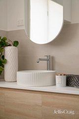 https://images.listonce.com.au/custom/160x/listings/1-237-cameron-road-croydon-vic-3136/887/01956887_img_11.jpg?PSVduHvtDgA