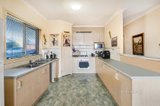 https://images.listonce.com.au/custom/160x/listings/1-241-caroline-chisholm-drive-kyneton-vic-3444/400/01051400_img_05.jpg?EbT7Idx6f-U