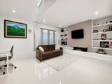 https://images.listonce.com.au/custom/160x/listings/1-2555-whitehorse-road-surrey-hills-vic-3127/748/01684748_img_05.jpg?-GLz4__kDug