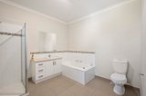 https://images.listonce.com.au/custom/160x/listings/1-263-victoria-road-chirnside-park-vic-3116/774/01734774_img_21.jpg?h7eMBT_drTc