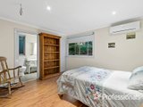 https://images.listonce.com.au/custom/160x/listings/1-3-edinburgh-road-lilydale-vic-3140/752/01525752_img_10.jpg?Oh_rZGchxpM