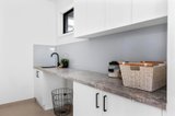 https://images.listonce.com.au/custom/160x/listings/1-350-kelvin-avenue-montmorency-vic-3094/419/01705419_img_14.jpg?iSig37PYKH8