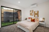 https://images.listonce.com.au/custom/160x/listings/1-365-croydondale-drive-mooroolbark-vic-3138/305/01520305_img_10.jpg?nx-X7DNy2W4