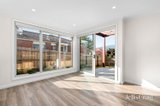 https://images.listonce.com.au/custom/160x/listings/1-4-616-flower-street-ferntree-gully-vic-3156/035/01780035_img_13.jpg?4H8IIPysW7I