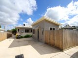 https://images.listonce.com.au/custom/160x/listings/1-4108-york-street-golden-point-vic-3350/922/01575922_img_16.jpg?e4yn1kXLCqA