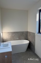 https://images.listonce.com.au/custom/160x/listings/1-412-emma-road-croydon-vic-3136/834/01914834_img_07.jpg?EJwEp8HslAw