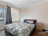 https://images.listonce.com.au/custom/160x/listings/1-4412-gillies-street-wendouree-vic-3355/652/01576652_img_05.jpg?Wlz1Xnuk8rU