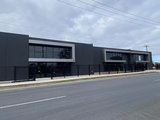 https://images.listonce.com.au/custom/160x/listings/1-52-greta-street-north-shore-vic-3214/794/01551794_img_16.jpg?UuxbQ3hqudg