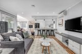 https://images.listonce.com.au/custom/160x/listings/1-alexandra-avenue-canterbury-vic-3126/407/01284407_img_06.jpg?slg-Nn-ugIk