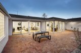 https://images.listonce.com.au/custom/160x/listings/1-alexandra-avenue-canterbury-vic-3126/407/01284407_img_10.jpg?IpDRRa1pj6M