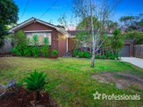 https://images.listonce.com.au/custom/160x/listings/1-annie-court-croydon-vic-3136/647/01525647_img_02.jpg?4kpk4gg7IjI