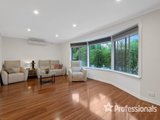 https://images.listonce.com.au/custom/160x/listings/1-annie-court-croydon-vic-3136/647/01525647_img_03.jpg?tOfIRSGKOu4