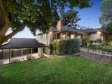 https://images.listonce.com.au/custom/160x/listings/1-ash-grove-oak-park-vic-3046/071/00848071_img_09.jpg?0nQVKVHRPis