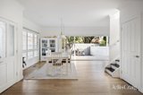 https://images.listonce.com.au/custom/160x/listings/1-banksia-street-bentleigh-east-vic-3165/951/01915951_img_07.jpg?dT3fQhxrncU