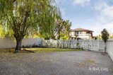 https://images.listonce.com.au/custom/160x/listings/1-banksia-street-bentleigh-east-vic-3165/951/01915951_img_16.jpg?K_vHrvkqg8o