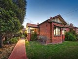 https://images.listonce.com.au/custom/160x/listings/1-banool-avenue-kew-vic-3101/317/00829317_img_01.jpg?K2lxNHU7wNM