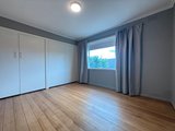 https://images.listonce.com.au/custom/160x/listings/1-baratta-street-doncaster-east-vic-3109/996/01926996_img_07.jpg?xdRRmF3_pRk