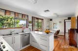https://images.listonce.com.au/custom/160x/listings/1-barkala-close-greensborough-vic-3088/992/01987992_img_05.jpg?hgN0QVUSr0Y
