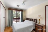https://images.listonce.com.au/custom/160x/listings/1-barkala-close-greensborough-vic-3088/992/01987992_img_12.jpg?NLFBnudMYwA