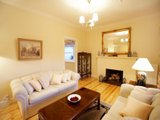 https://images.listonce.com.au/custom/160x/listings/1-belgrove-avenue-balwyn-vic-3103/535/01684535_img_02.jpg?OjvEl3ZcC1w