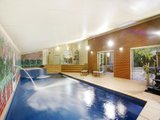 https://images.listonce.com.au/custom/160x/listings/1-belgrove-avenue-balwyn-vic-3103/535/01684535_img_11.jpg?6xG_nEpES78