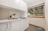 https://images.listonce.com.au/custom/160x/listings/1-beresford-road-lilydale-vic-3140/894/01915894_img_14.jpg?UkS3eY6sesA