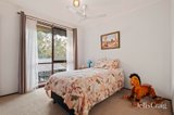 https://images.listonce.com.au/custom/160x/listings/1-billabong-close-croydon-hills-vic-3136/202/01881202_img_11.jpg?W3WbBC4BK7s