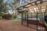https://images.listonce.com.au/custom/160x/listings/1-billabong-close-croydon-hills-vic-3136/202/01881202_img_15.jpg?5a3g9KuoQbU