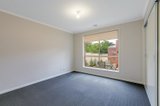 https://images.listonce.com.au/custom/160x/listings/1-boadle-close-ballarat-north-vic-3350/987/01941987_img_07.jpg?WLZz9-gEEp4