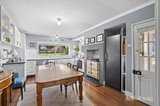 https://images.listonce.com.au/custom/160x/listings/1-boundary-road-maldon-vic-3463/017/01753017_img_07.jpg?5S3Qvt5u1cU