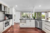 https://images.listonce.com.au/custom/160x/listings/1-bray-court-templestowe-vic-3106/207/01318207_img_04.jpg?NvYDJES4UFg