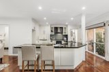 https://images.listonce.com.au/custom/160x/listings/1-bray-court-templestowe-vic-3106/213/01492213_img_07.jpg?DaxJ5zklfVg