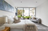 https://images.listonce.com.au/custom/160x/listings/1-brazier-grove-kew-vic-3101/481/01911481_img_12.jpg?m-eAWxncKbs