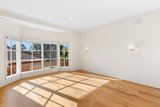 https://images.listonce.com.au/custom/160x/listings/1-buxton-court-wheelers-hill-vic-3150/999/01734999_img_05.jpg?ffbgBVDpdz4