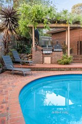 https://images.listonce.com.au/custom/160x/listings/1-cameron-road-ringwood-north-vic-3134/132/01597132_img_15.jpg?Cexs8i1DmmY