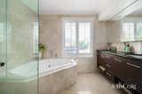 https://images.listonce.com.au/custom/160x/listings/1-candlebark-close-diamond-creek-vic-3089/643/01914643_img_12.jpg?V10dJ8VxFRo