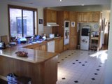 https://images.listonce.com.au/custom/160x/listings/1-carol-court-newcomb-vic-3219/517/01699517_img_03.jpg?0AYF3iv8Feo