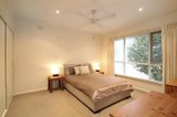 https://images.listonce.com.au/custom/160x/listings/1-catherine-road-bentleigh-east-vic-3165/972/01590972_img_07.jpg?b4mFZgiNF0k