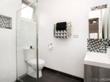 https://images.listonce.com.au/custom/160x/listings/1-challis-street-newport-vic-3015/386/01202386_img_08.jpg?9dQT1-wrbU0