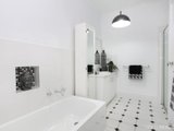 https://images.listonce.com.au/custom/160x/listings/1-challis-street-newport-vic-3015/386/01202386_img_11.jpg?N3tuJ9Krhbc