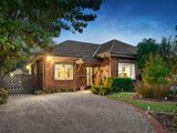 https://images.listonce.com.au/custom/160x/listings/1-charles-street-glen-iris-vic-3146/024/00829024_img_01.jpg?tFuAe8gOvWQ