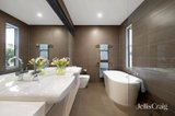 https://images.listonce.com.au/custom/160x/listings/1-chelsea-street-brighton-vic-3186/036/01976036_img_08.jpg?INFckpGtbbI