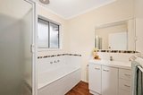 https://images.listonce.com.au/custom/160x/listings/1-clare-street-croydon-south-vic-3136/900/01739900_img_04.jpg?q6H6zqGibds