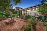 https://images.listonce.com.au/custom/160x/listings/1-como-avenue-south-yarra-vic-3141/780/01067780_img_14.jpg?T75p0BX8oI8