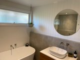 https://images.listonce.com.au/custom/160x/listings/1-corriedale-court-belmont-vic-3216/429/01675429_img_11.jpg?9csqN7xu6SA
