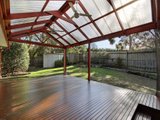 https://images.listonce.com.au/custom/160x/listings/1-corrong-crescent-mooroolbark-vic-3138/372/01525372_img_09.jpg?RxSEK-UCnzM