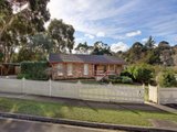 https://images.listonce.com.au/custom/160x/listings/1-corrong-crescent-mooroolbark-vic-3138/372/01525372_img_13.jpg?JOfZyp6RnME