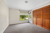 https://images.listonce.com.au/custom/160x/listings/1-creswick-street-donvale-vic-3111/198/01605198_img_06.jpg?YOAnH6C8uOM