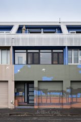 https://images.listonce.com.au/custom/160x/listings/1-curtain-street-carlton-north-vic-3054/954/01722954_img_05.jpg?fzmNOi9eIaA